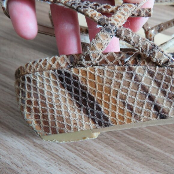 STUART WEITZMAN Leather Snakeskin Strappy Low Wedge Sandals Quiet Luxury US 8 - Picture 10 of 15